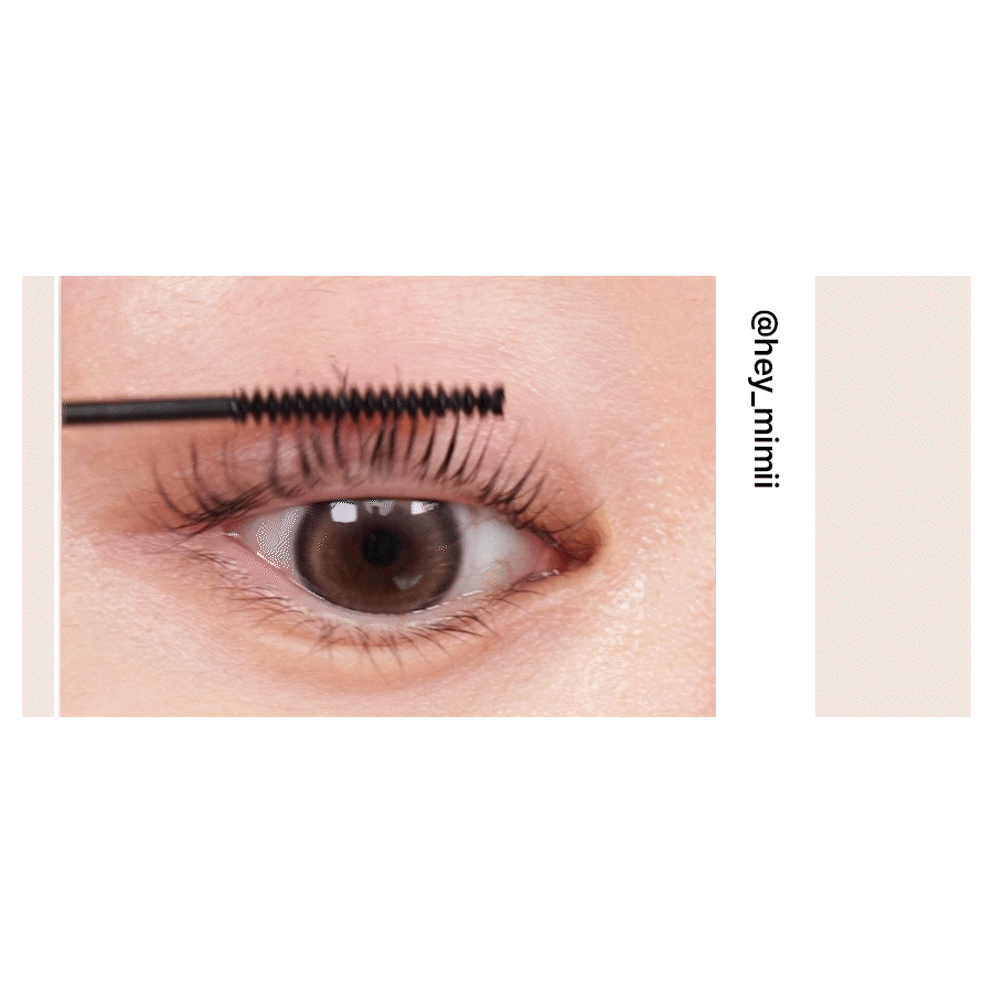 Actual THE TOOL LAB slim-brush mascara application; shared formula demonstration