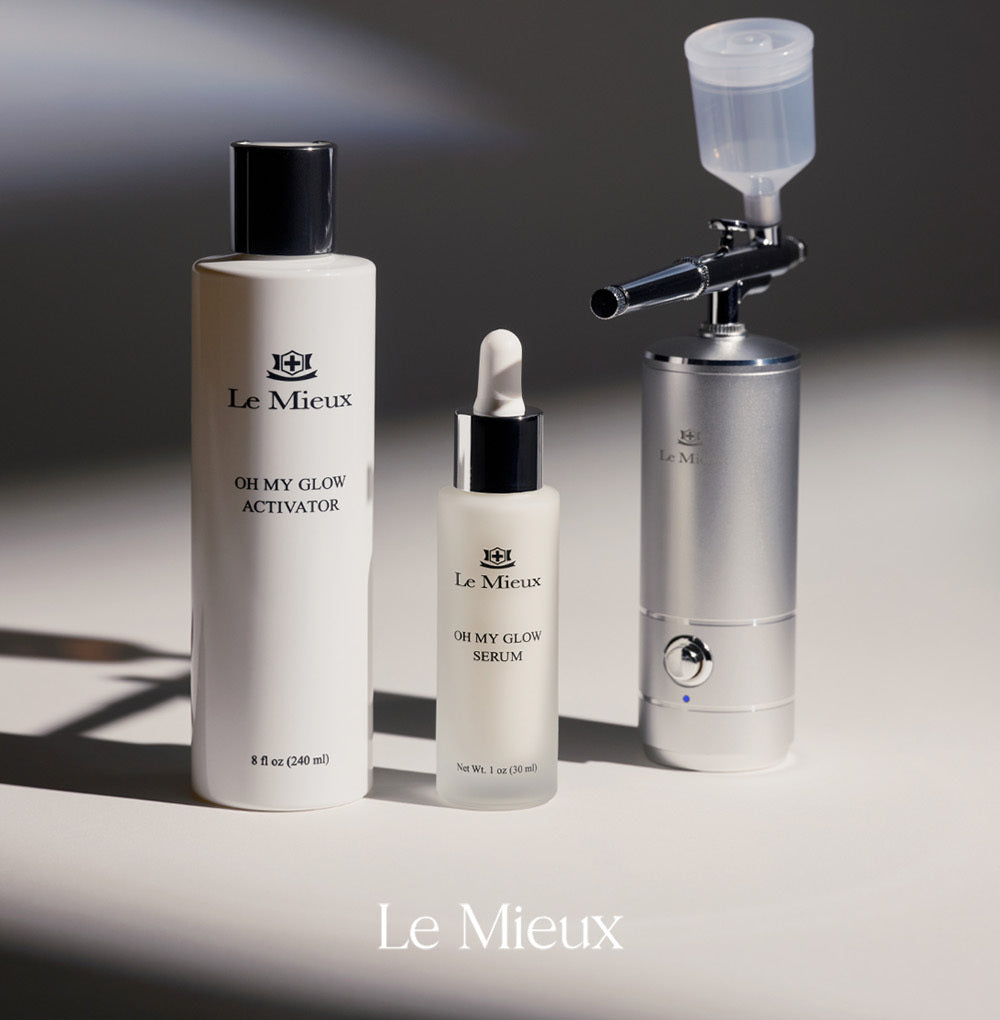 Le Mieux OMG Set with the silver Infuser, Oh My Glow Activator 240 ml and Oh My Glow Serum 30 ml.
