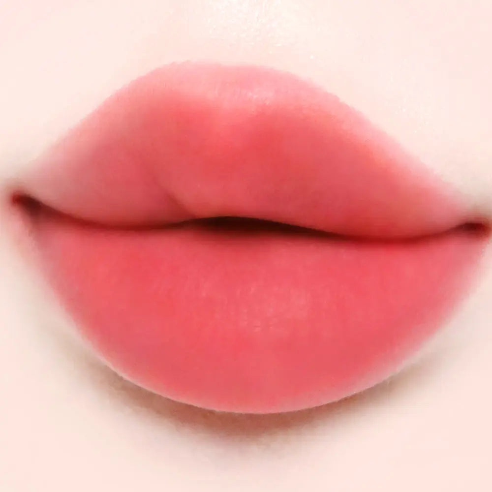 WAKEMAKE Soft Blurring Balm Stick Hello Kitty Black Edition 18 Snappy official product image