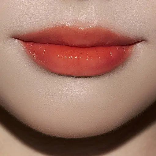 Oiad Liptique Non-Plumping 003 BLUNTO actual lip-color result