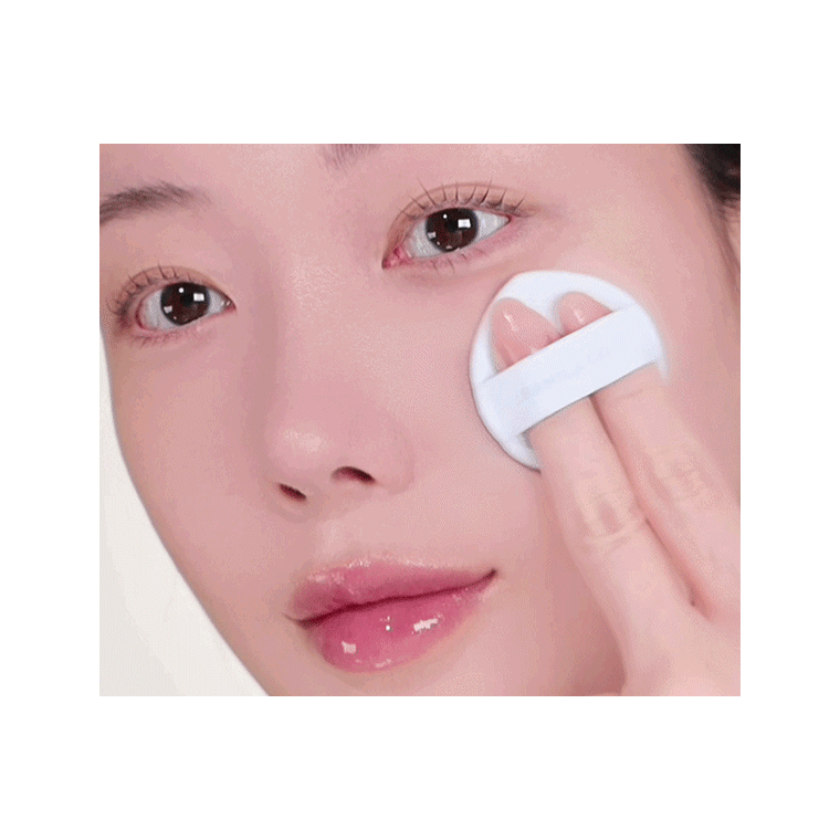 Actual BANILA CO cooling no-sebum cushion puff application