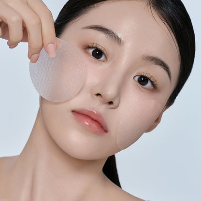 Biodance Collagen Gel Toner Pads: original manufacturer pad application view.
