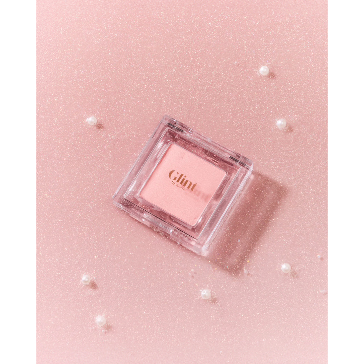 Glint Highlighter; whole original product presentation, selected shade may vary.