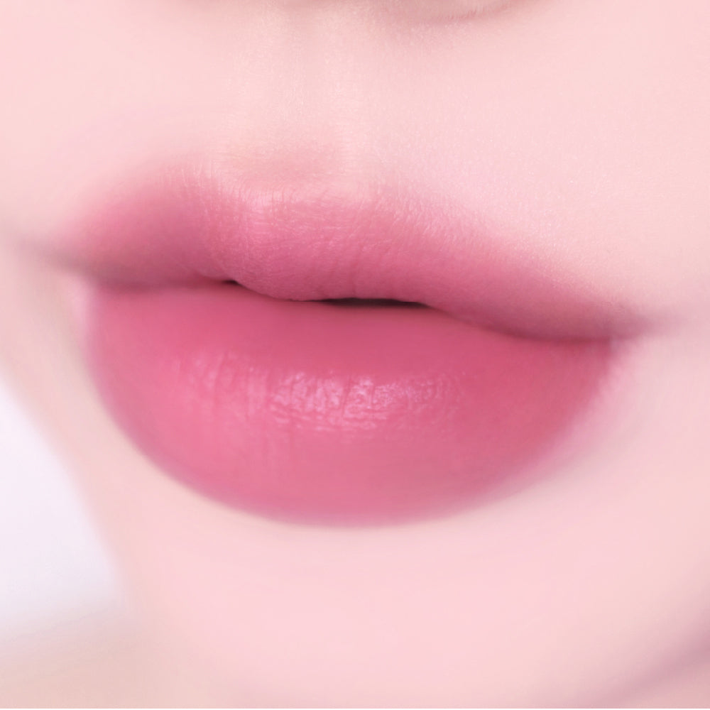 fwee Pink Obsession Stay-fit Lip Tint Semi Matte M03 Selfie Pink, genuine exact lip shade photograph.