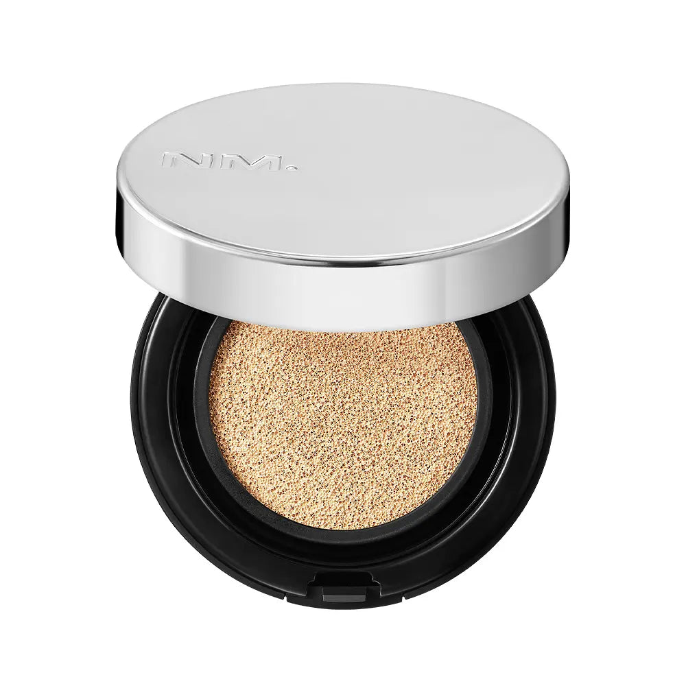 NAMING Layered Fit Cushion in 17Y; genuine selected shade compact.