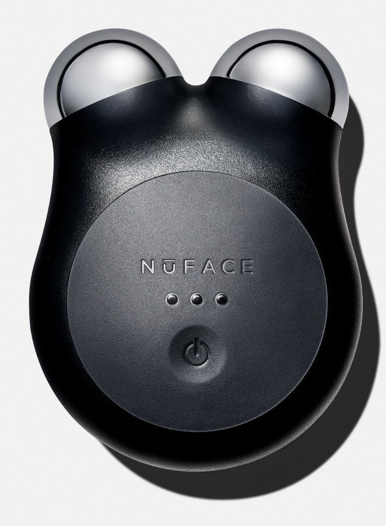 NuFACE MINI+ in Midnight Black, complete device with two treatment spheres