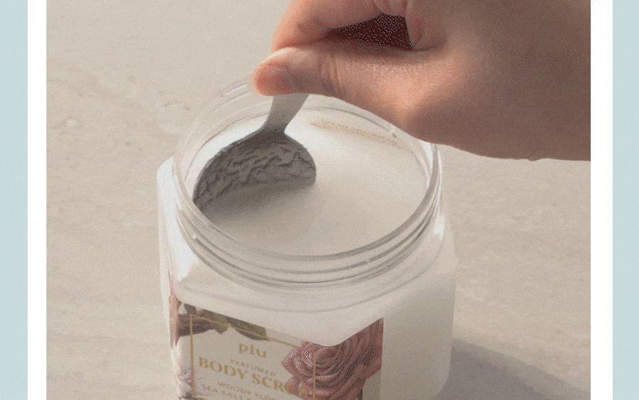 plu Perfume Body Scrub (HELLO KITTY Edition)